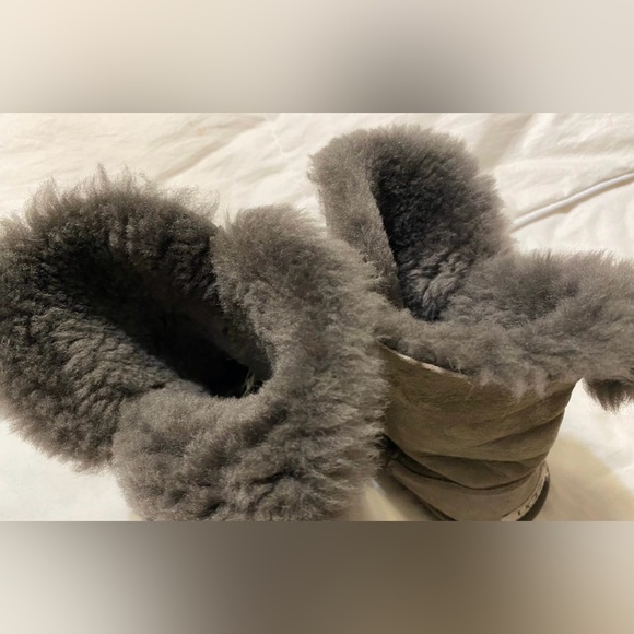 UGG boots - Picture 4 of 8